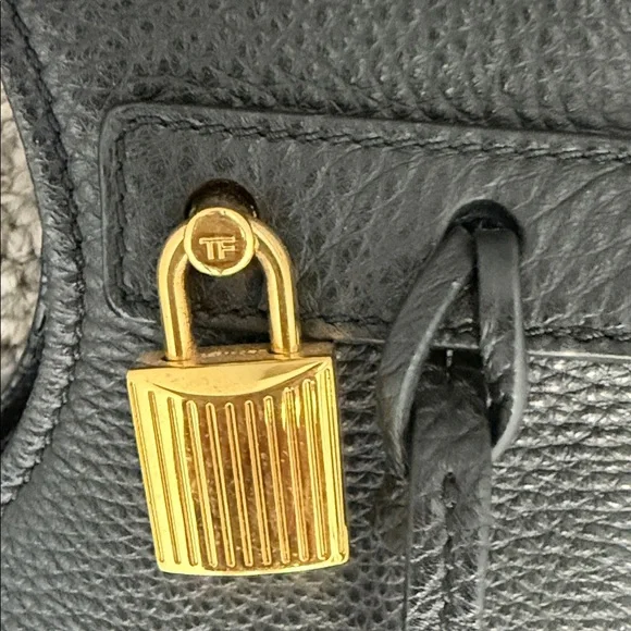 TOM FORD Elegant Black Leather Handbag - Picture 3 of 14